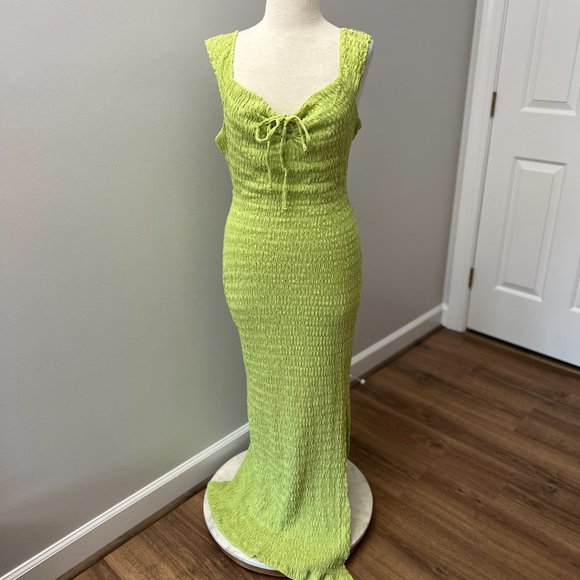 NEW Free People Beach Eleni Bodycon Maxi Cotton Blend Smocked Green Dress Sz L - Picture 2 of 14